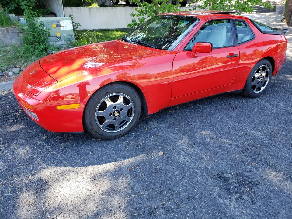 1989 Porsche 944 S2 - Image 4 of 31