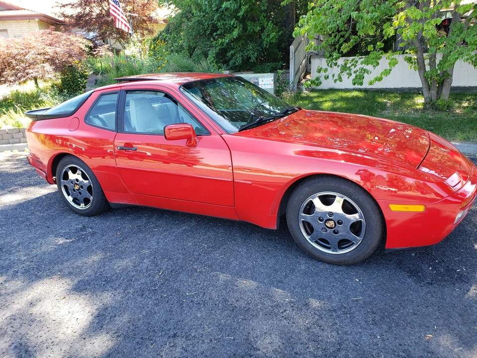 1989 Porsche 944 S2 - Image 17 of 31