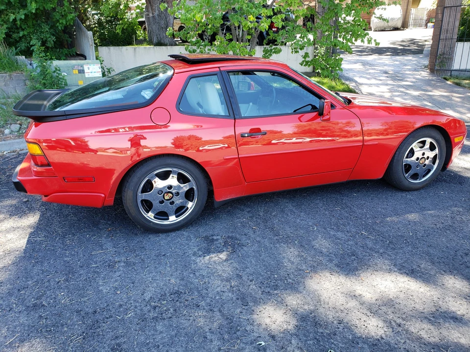 1989 Porsche 944 S2 - Image 15 of 31