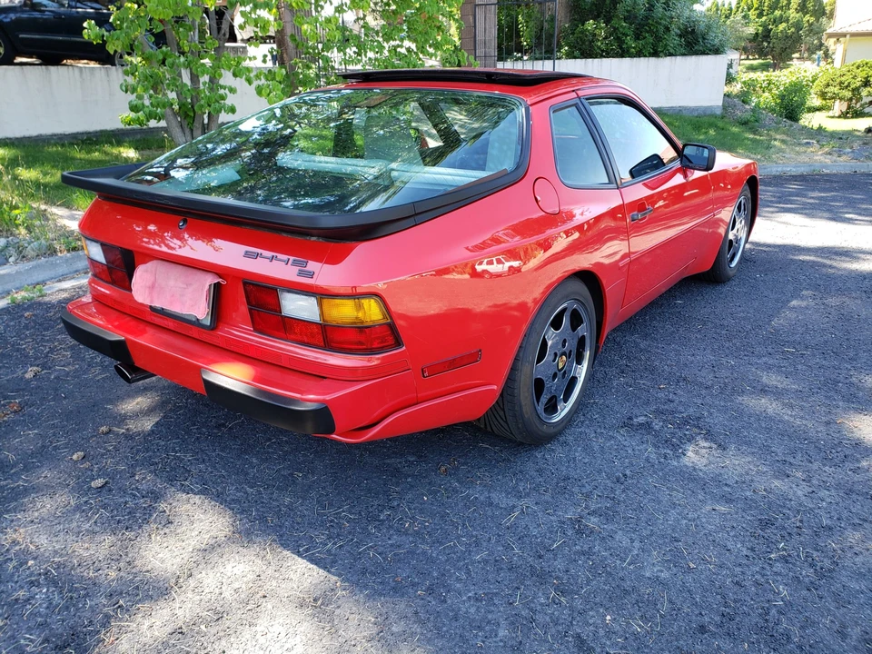 1989 Porsche 944 S2 - Image 13 of 31