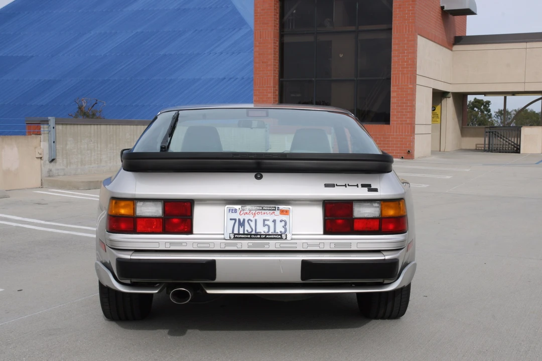 1989 Porsche 944 S2 - Image 9 of 31