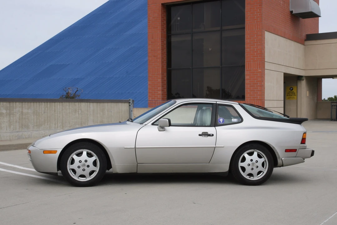 1989 Porsche 944 S2 - Image 4 of 31