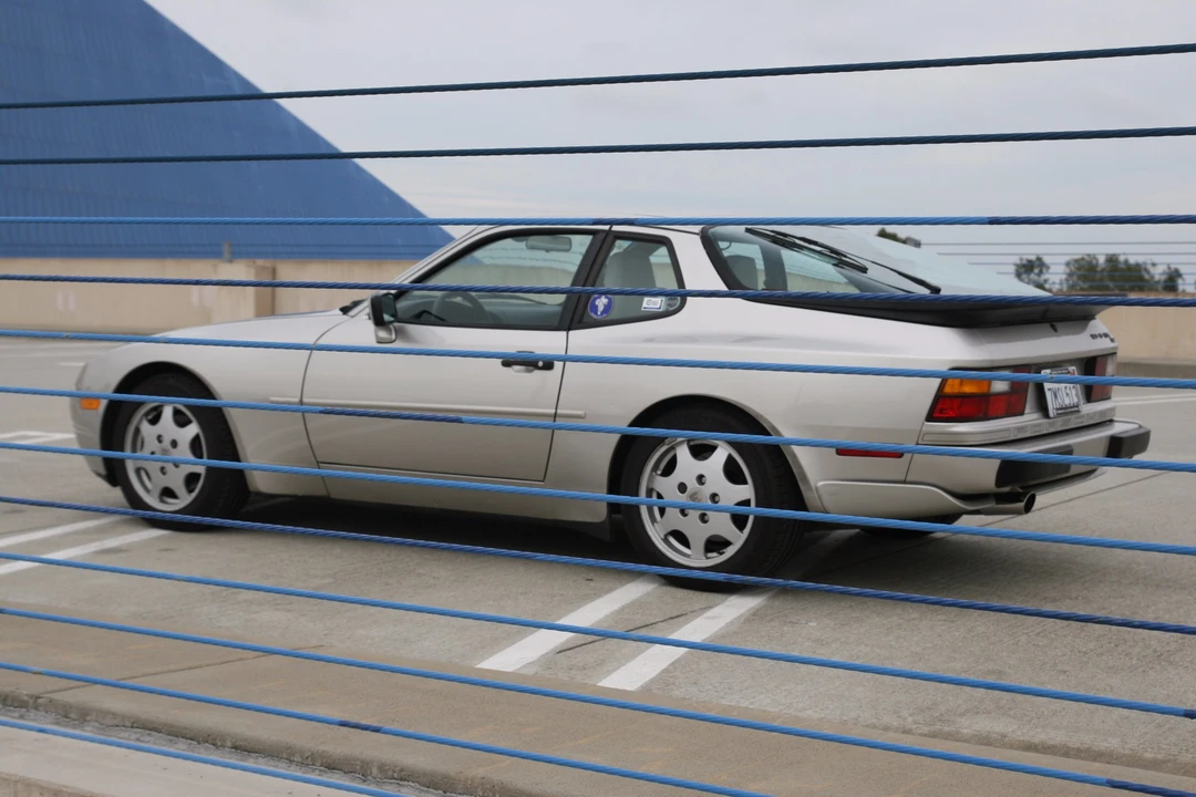 1989 Porsche 944 S2 - Image 5 of 31