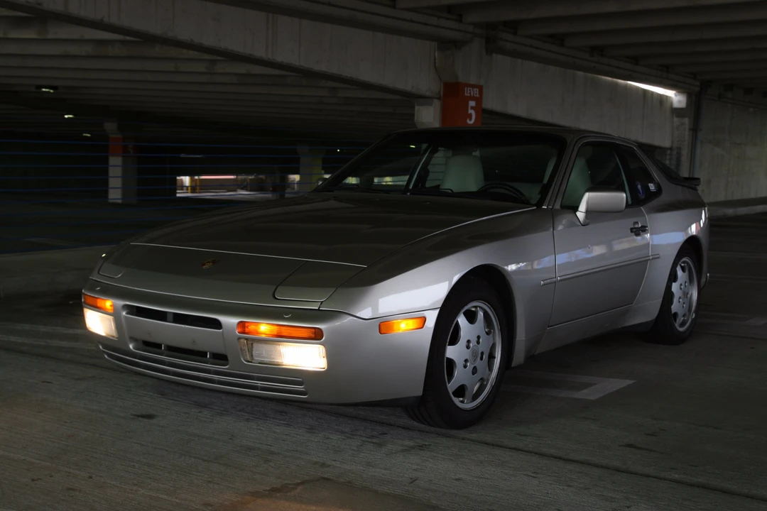 1989 Porsche 944 S2 - Image 15 of 31