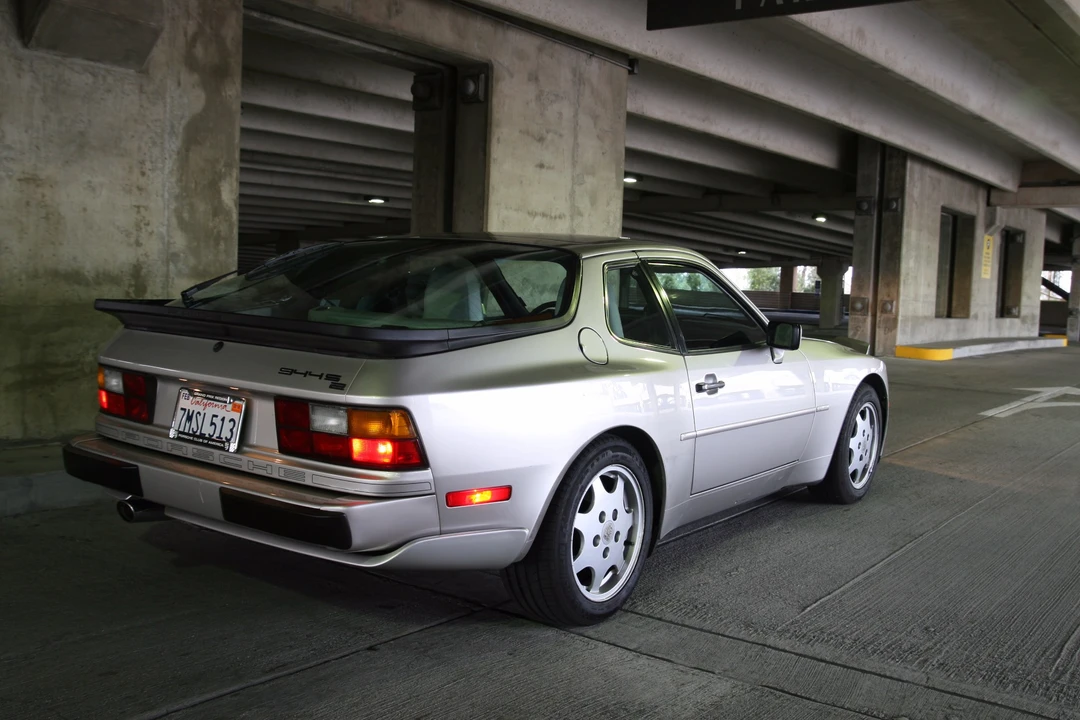 1989 Porsche 944 S2 - Image 16 of 31