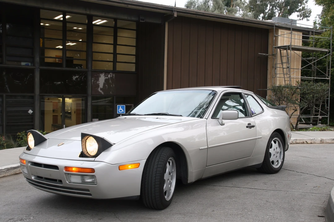 1989 Porsche 944 S2 - Image 13 of 31
