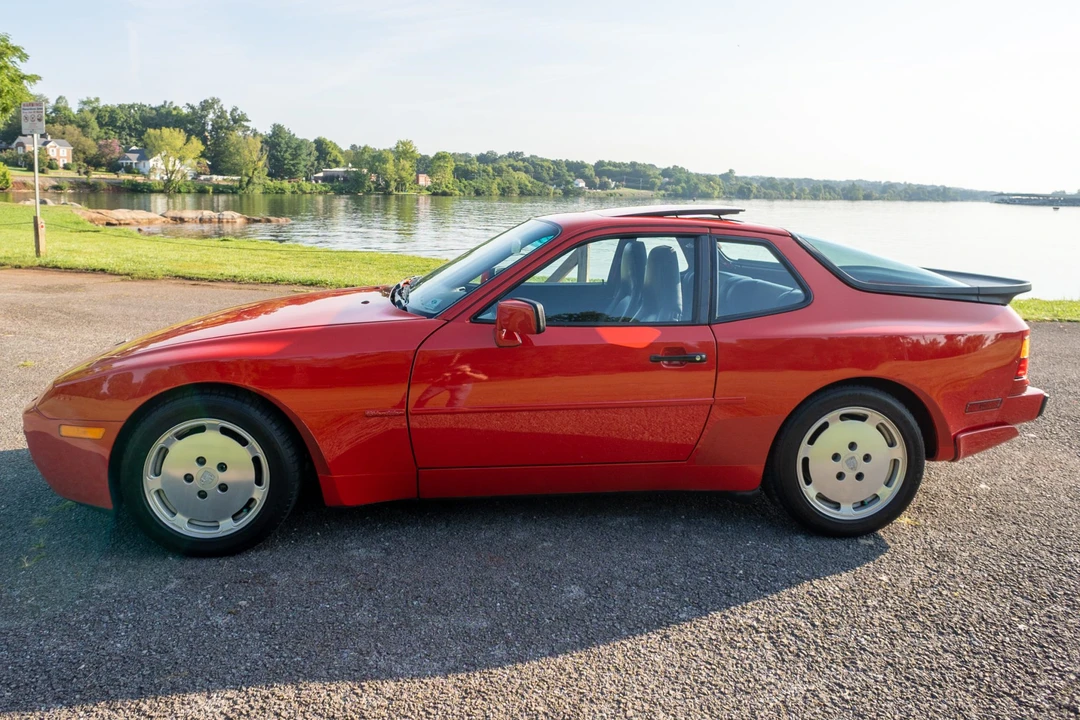 1989 Porsche 944 S2 - Image 9 of 31
