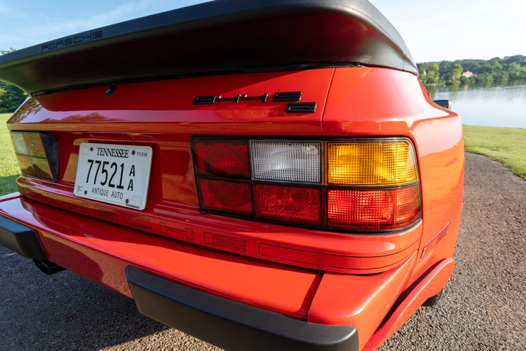 1989 Porsche 944 S2 - Image 23 of 31