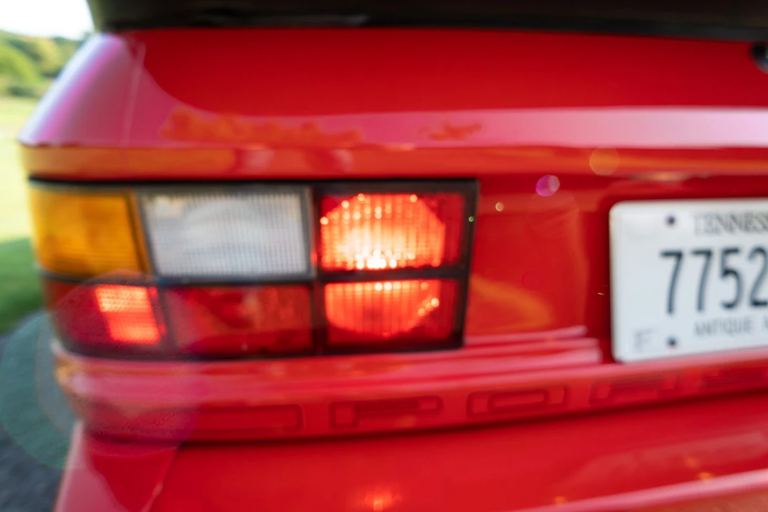 1989 Porsche 944 S2 - Image 24 of 31