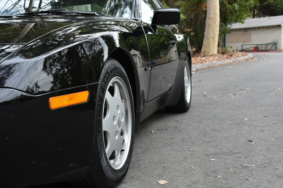 1989 Porsche 944 S2 - Image 7 of 31
