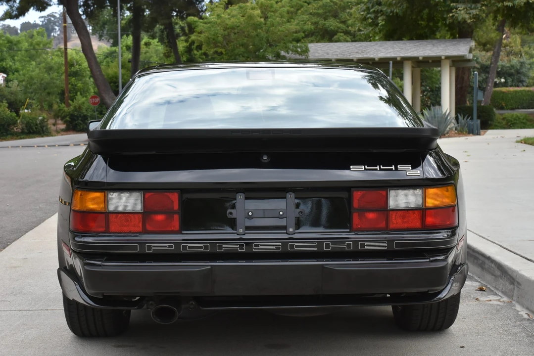 1989 Porsche 944 S2 - Image 12 of 31