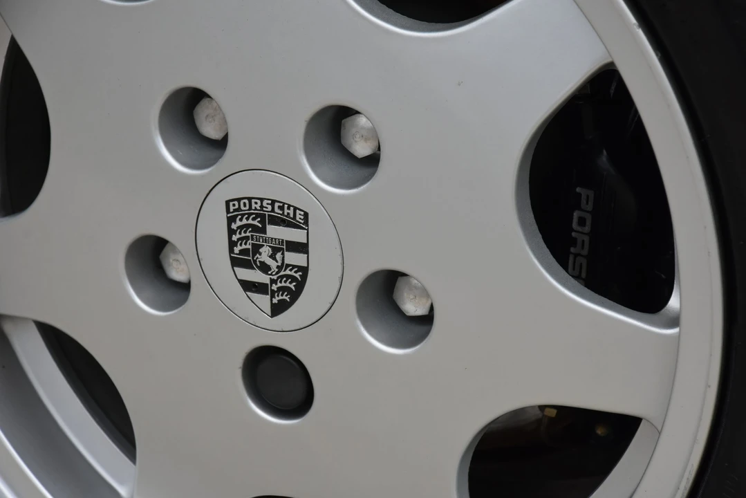 1989 Porsche 944 S2 - Image 29 of 31