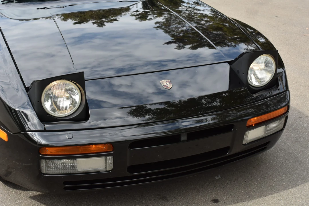 1989 Porsche 944 S2 - Image 15 of 31