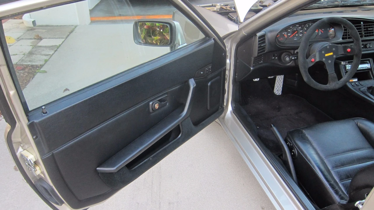 1989 Porsche 944 S2 - Image 23 of 31