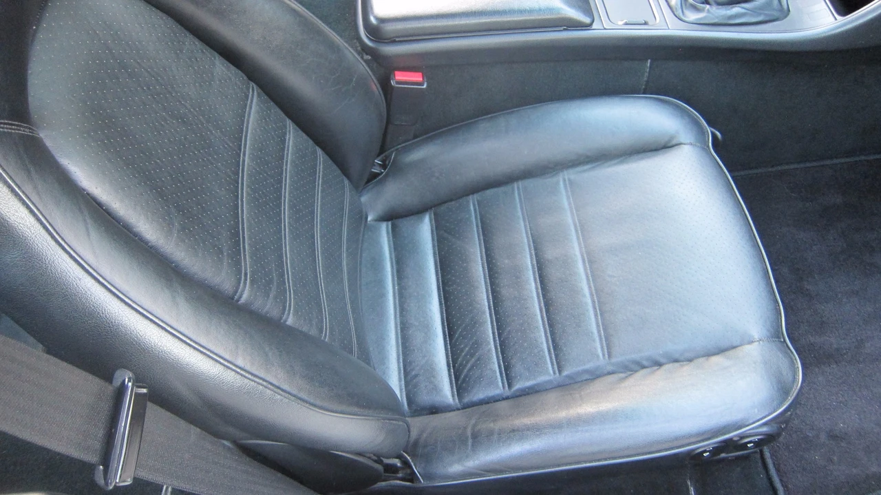 1989 Porsche 944 S2 - Image 26 of 31