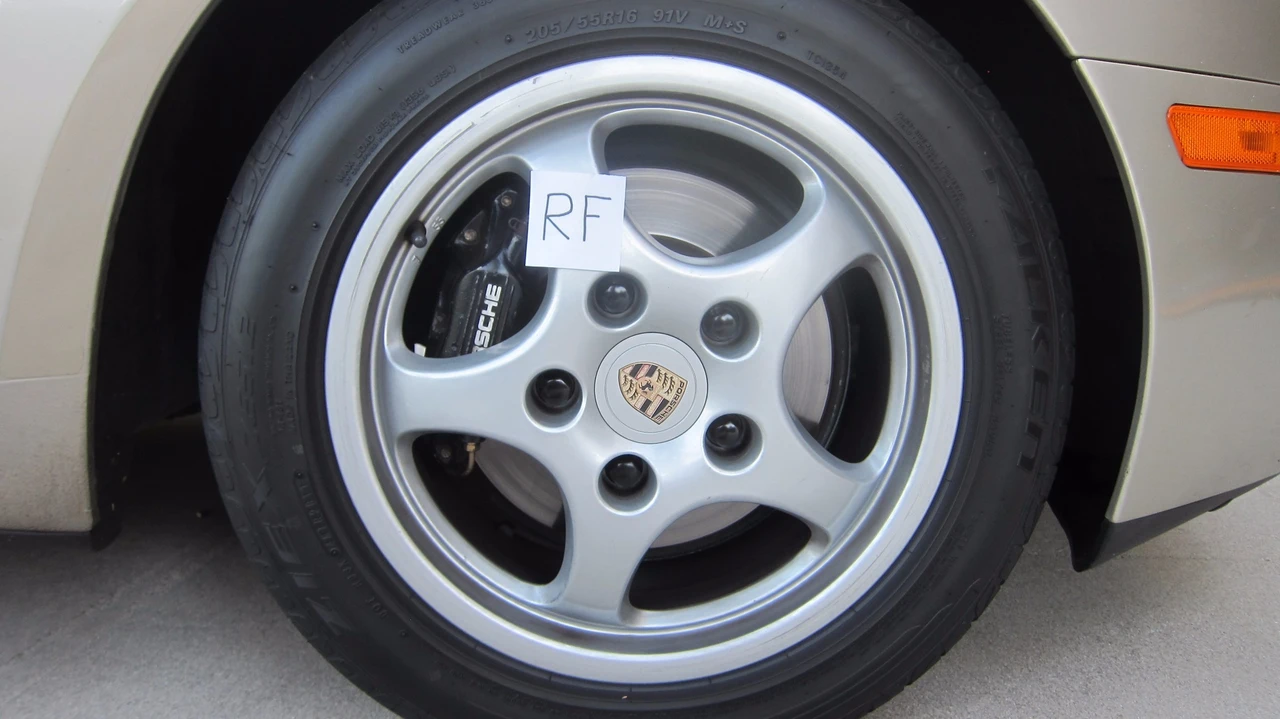 1989 Porsche 944 S2 - Image 12 of 31
