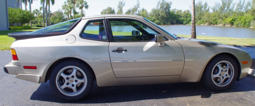 1989 Porsche 944 S2 - Image 5 of 31