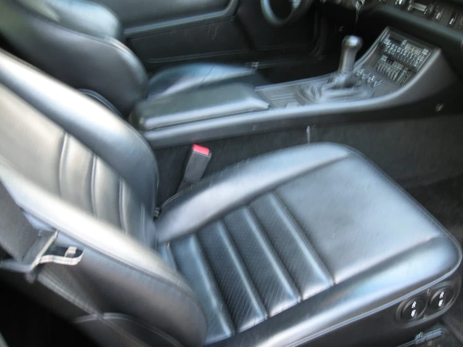 1989 Porsche 944 S2 - Image 9 of 14
