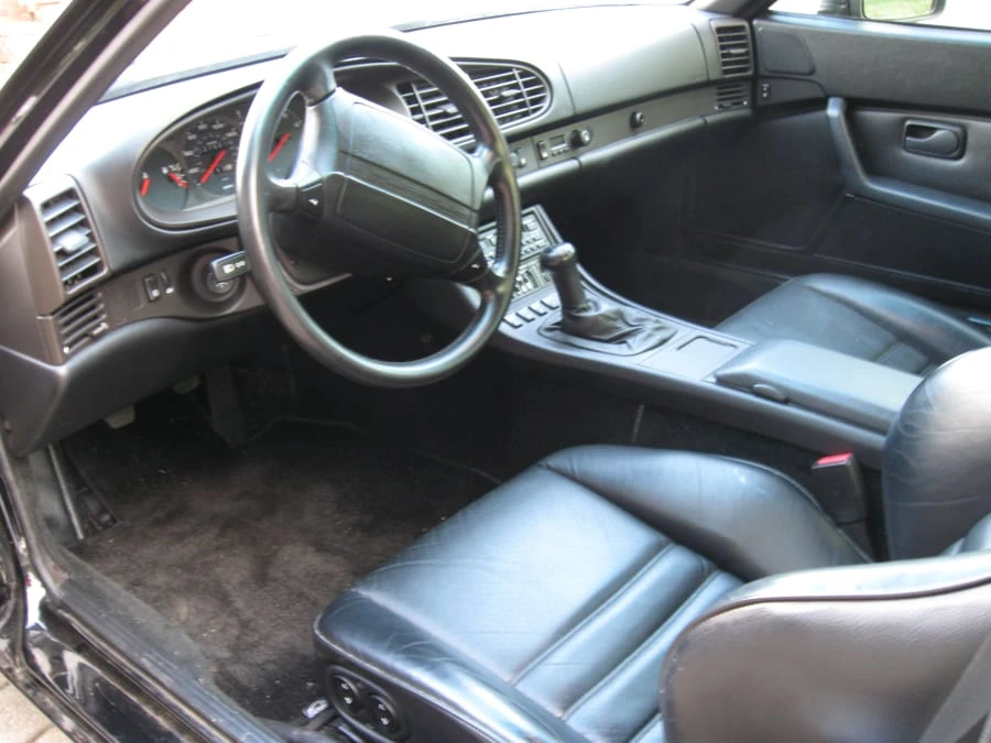 1989 Porsche 944 S2 - Image 8 of 14