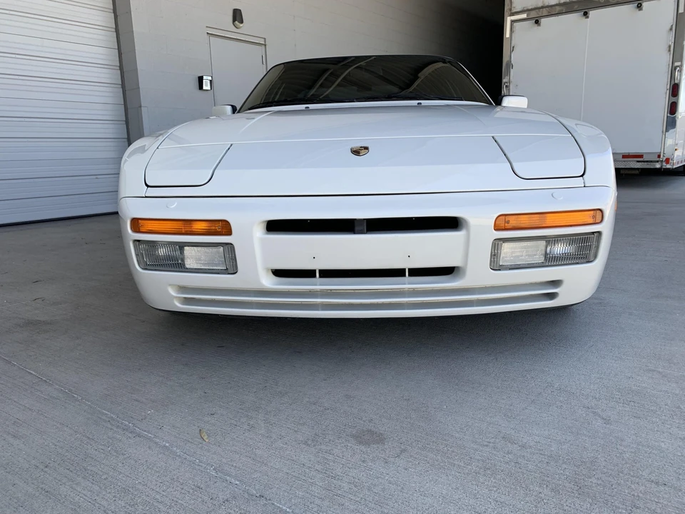 1989 Porsche 944 S2 - Image 28 of 31