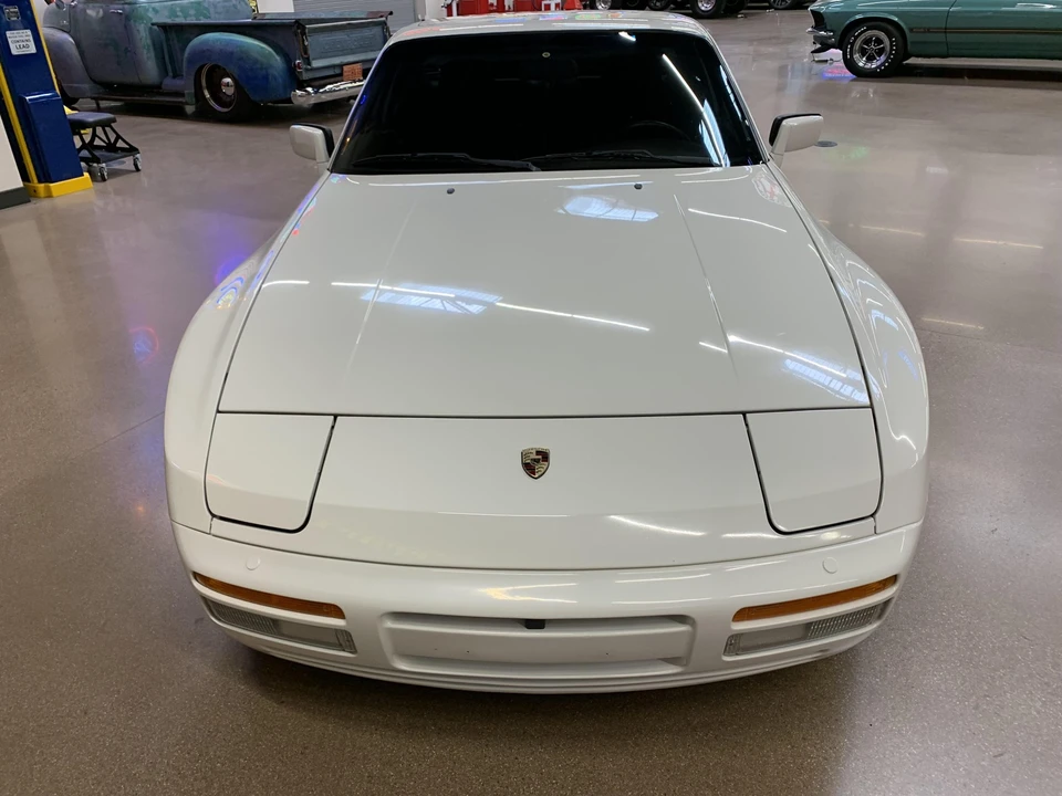 1989 Porsche 944 S2 - Image 23 of 31