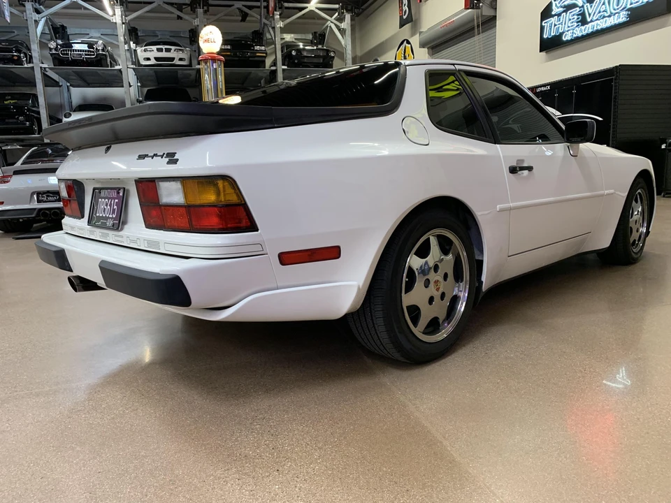 1989 Porsche 944 S2 - Image 20 of 31