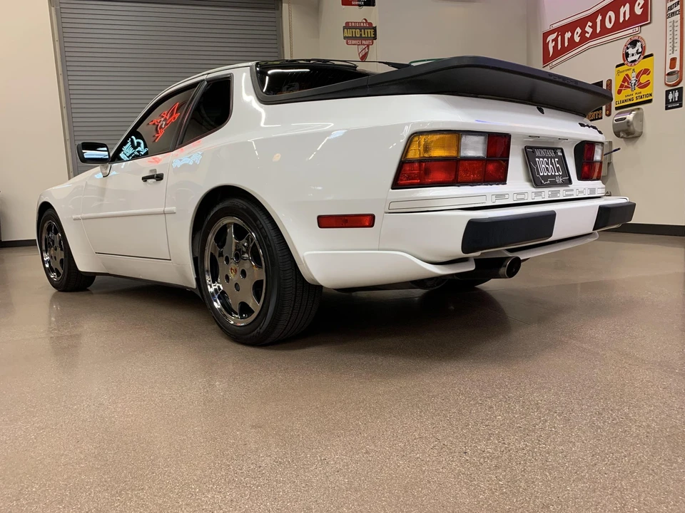 1989 Porsche 944 S2 - Image 8 of 31