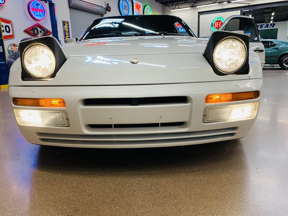 1989 Porsche 944 S2 - Image 26 of 31