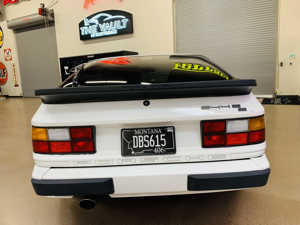 1989 Porsche 944 S2 - Image 11 of 31