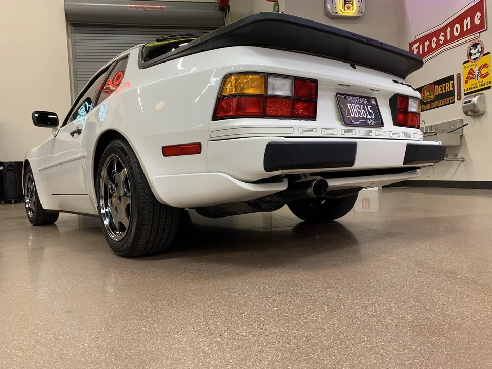 1989 Porsche 944 S2 - Image 9 of 31