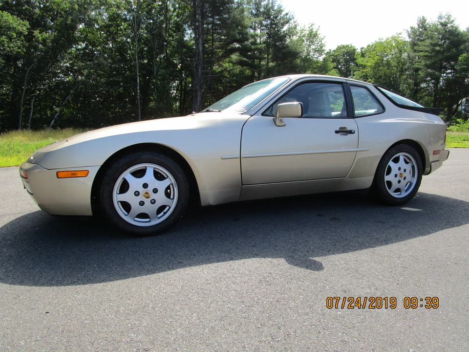 1989 Porsche 944 S2 - Image 3 of 31