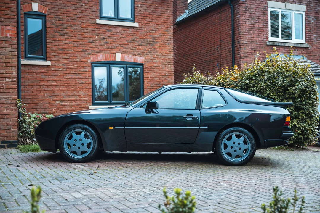 1989 Porsche 944 S2 - Image 9 of 31