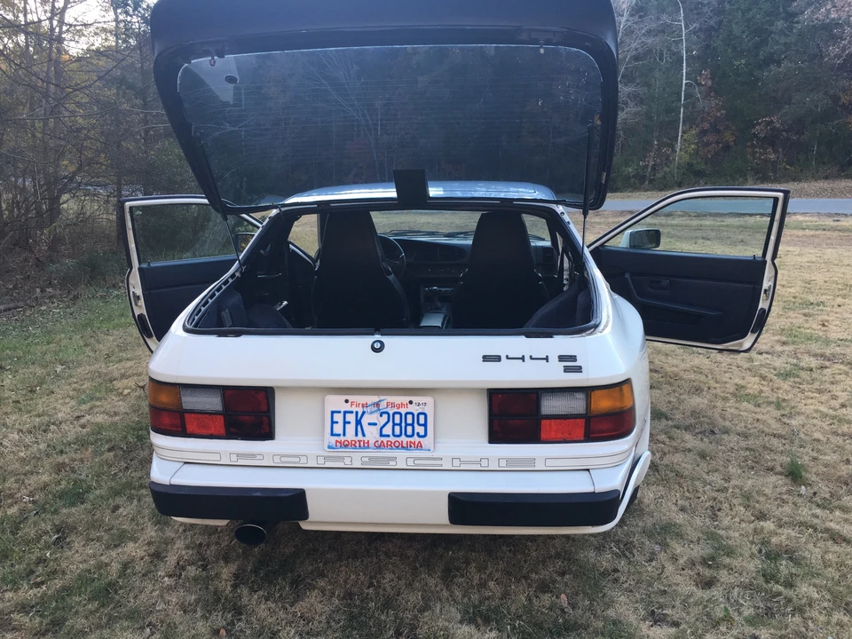 1989 Porsche 944 S2 - Image 13 of 31