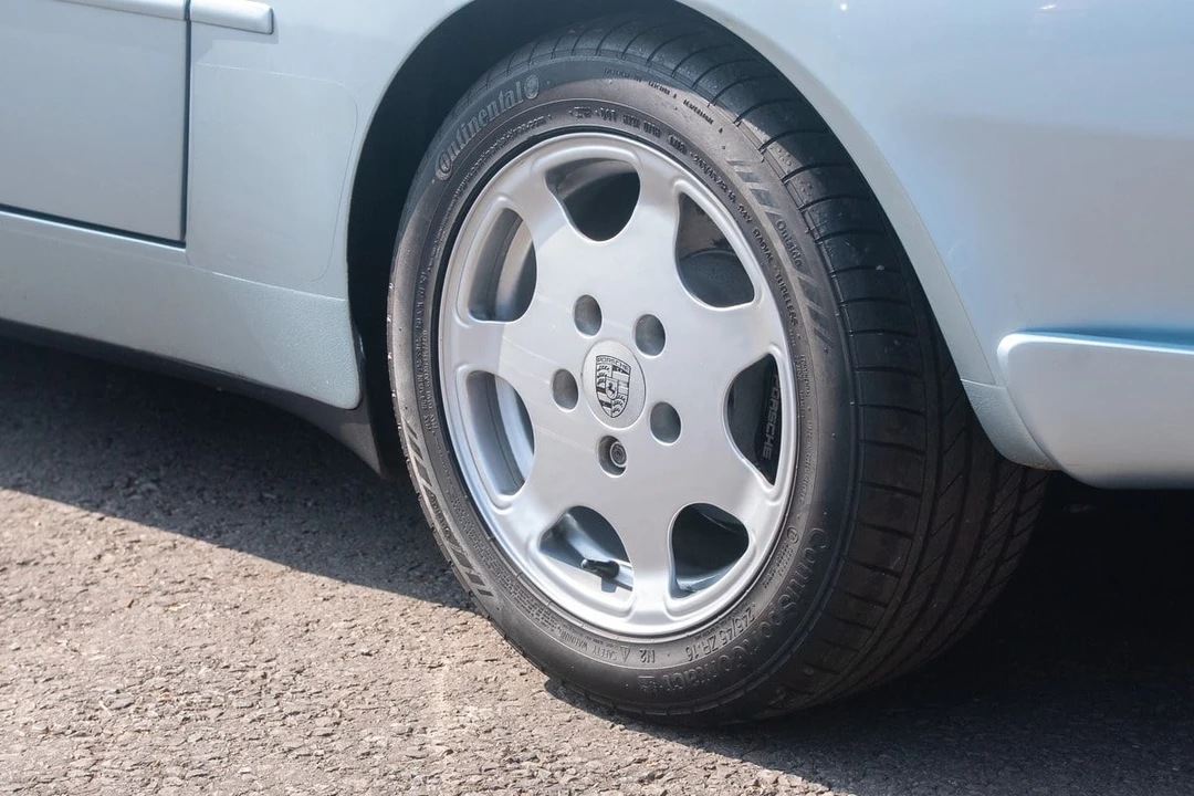 1989 Porsche 944 Turbo - Image 25 of 30
