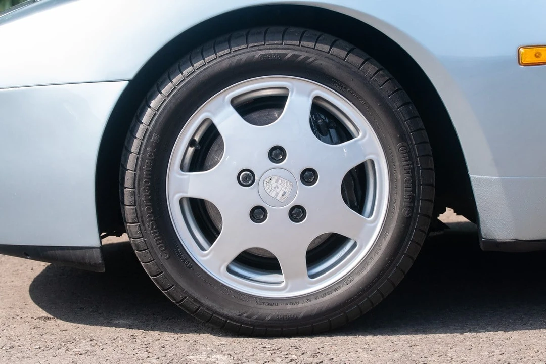 1989 Porsche 944 Turbo - Image 29 of 30