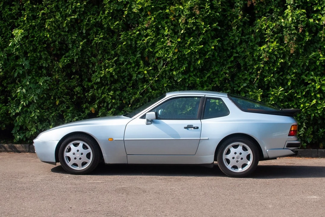 1989 Porsche 944 Turbo - Image 13 of 30