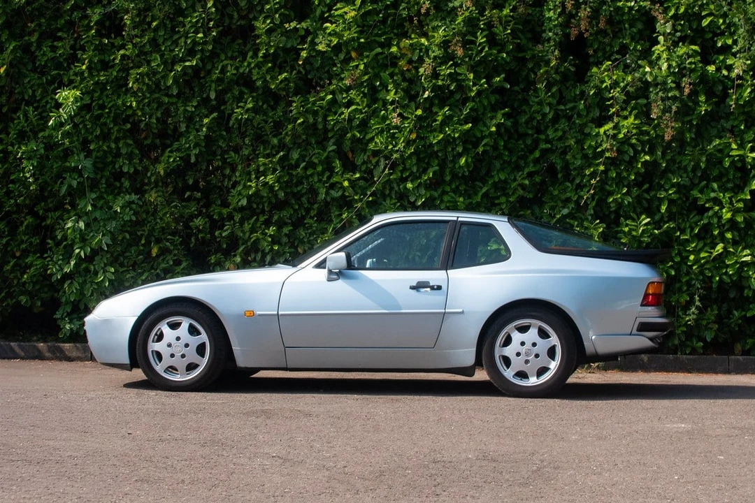 1989 Porsche 944 Turbo - Image 14 of 30