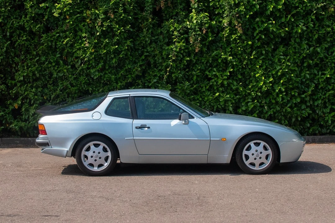 1989 Porsche 944 Turbo - Image 15 of 30
