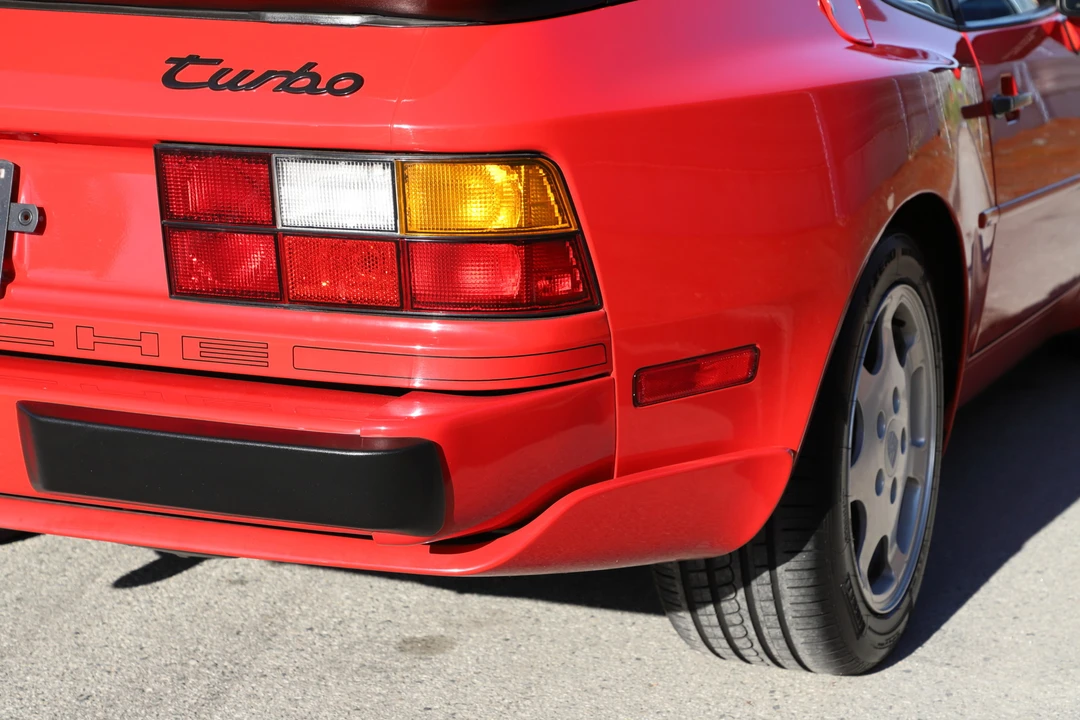 1989 Porsche 944 Turbo - Image 22 of 31
