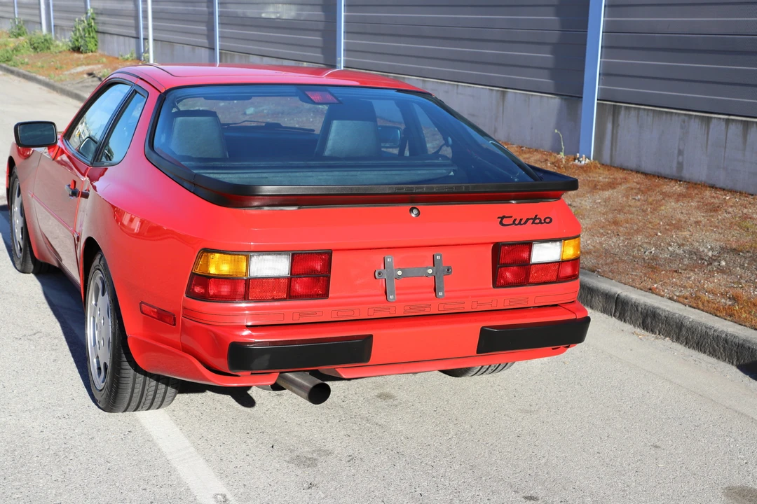 1989 Porsche 944 Turbo - Image 25 of 31