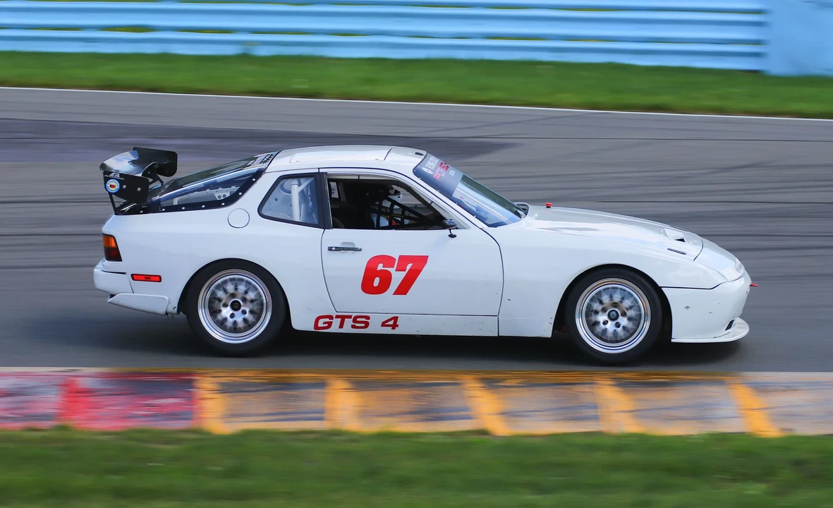 1989 Porsche 944 Turbo - Image 6 of 6