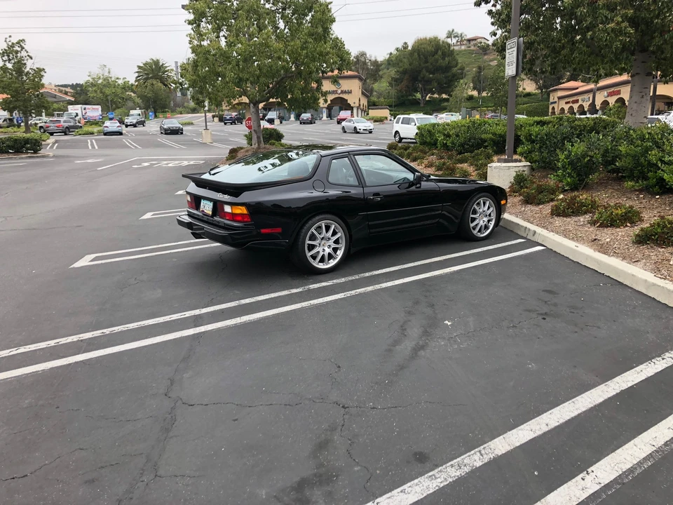 1989 Porsche 944 Turbo - Image 5 of 28
