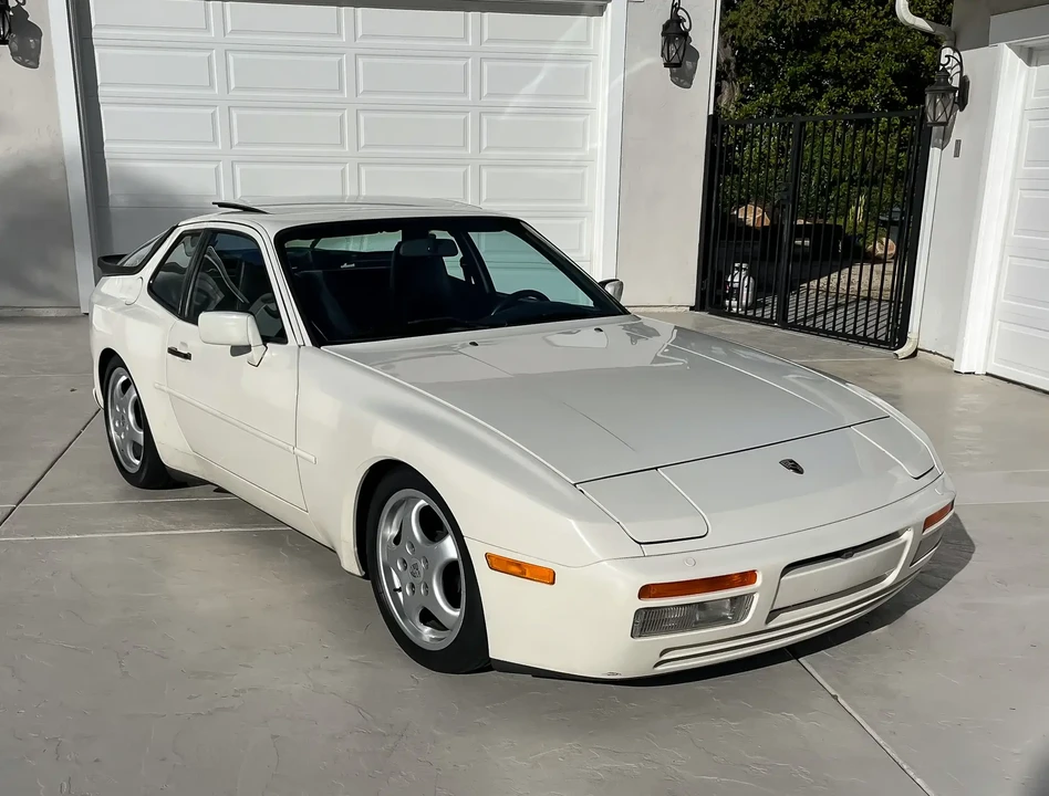 1989 Porsche 944 Turbo - Image 2 of 6