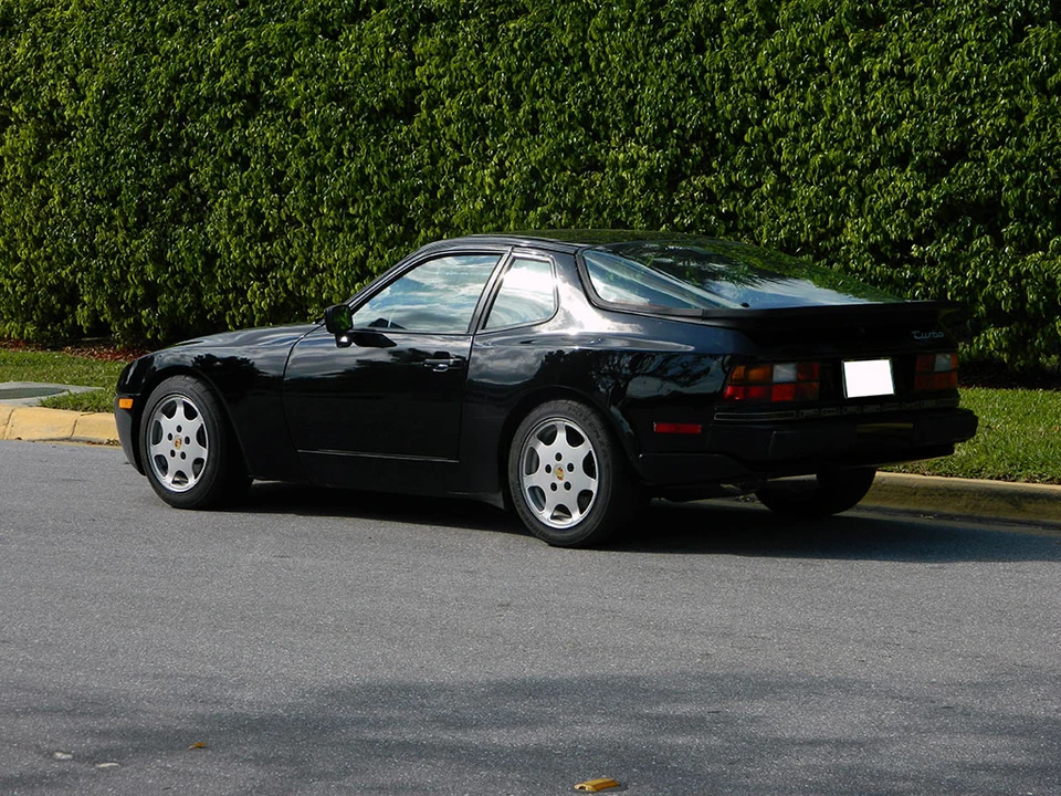 1989 Porsche 944 Turbo - Image 4 of 31