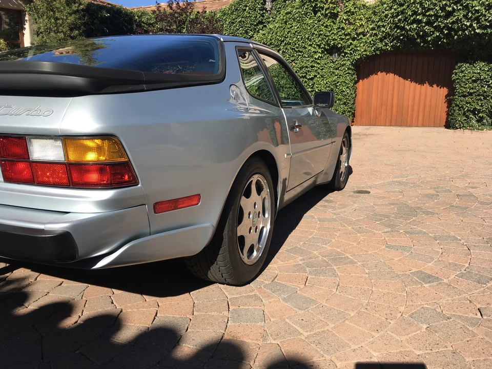 1989 Porsche 944 Turbo - Image 24 of 31