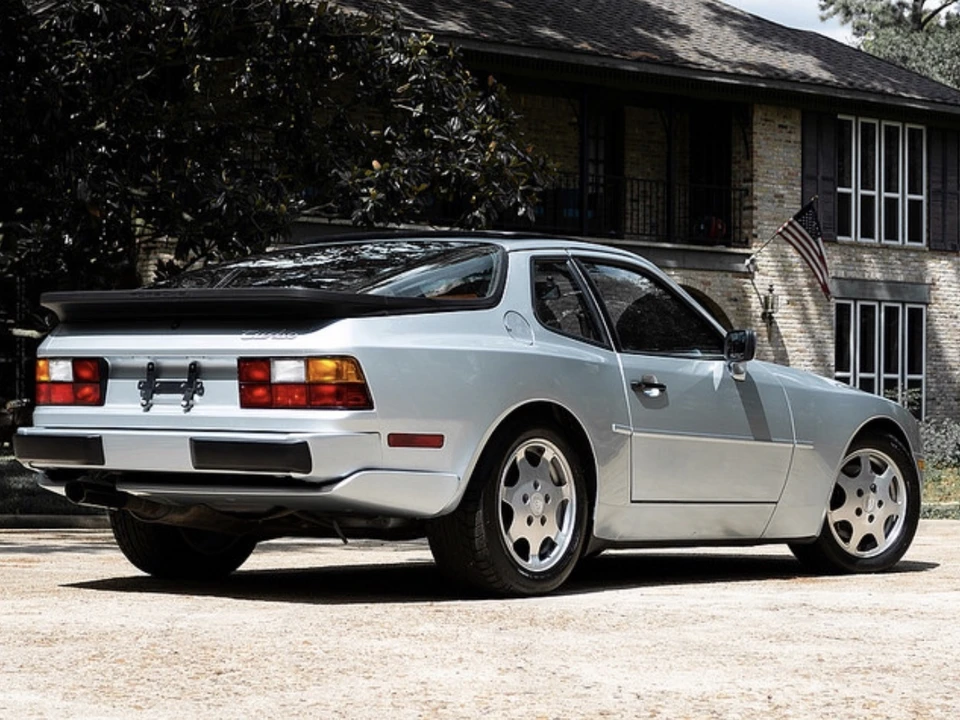 1989 Porsche 944 Turbo - Image 4 of 31