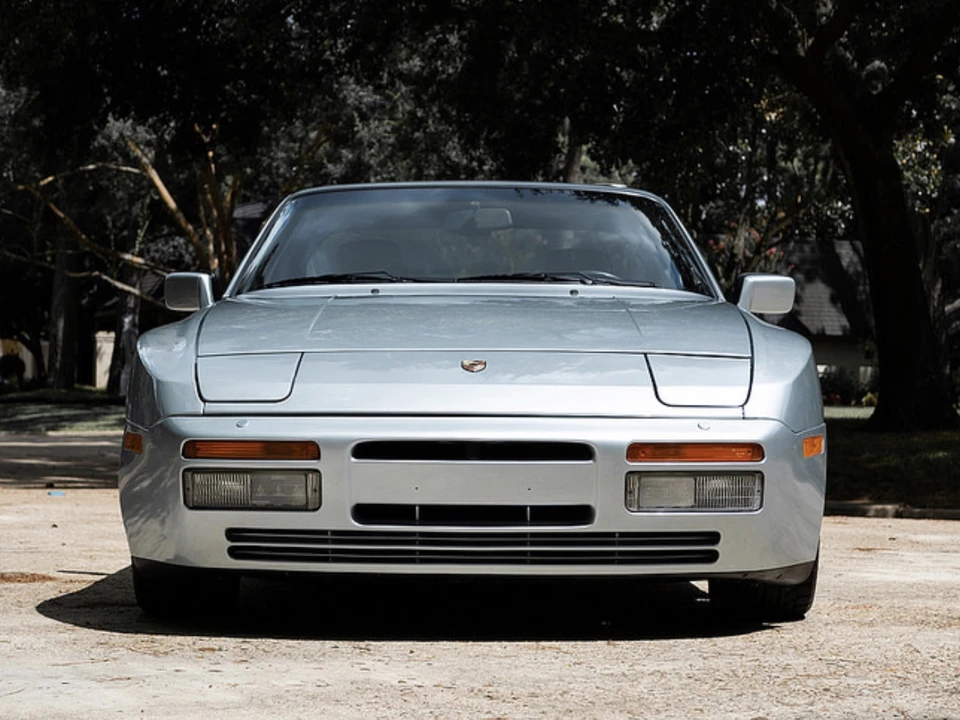 1989 Porsche 944 Turbo - Image 8 of 31