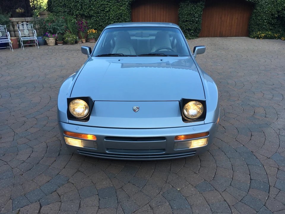 1989 Porsche 944 Turbo - Image 9 of 31