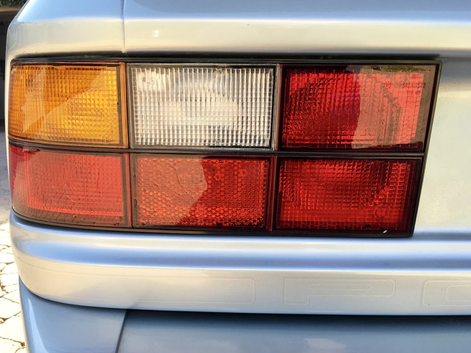 1989 Porsche 944 Turbo - Image 27 of 31