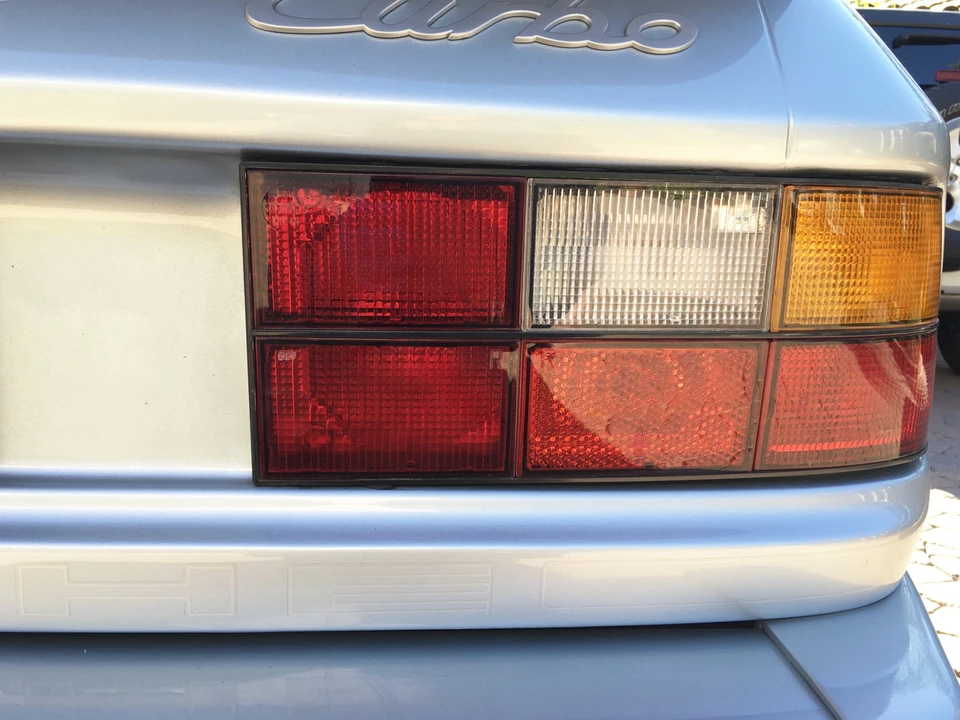 1989 Porsche 944 Turbo - Image 28 of 31